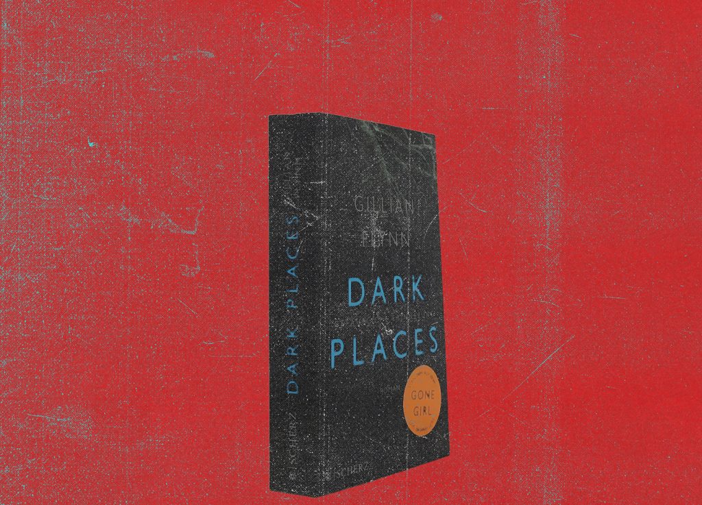Ein Buch mit dem Titel „DARK PLACES“ von Gillian Flynn steht aufrecht vor einem leuchtend roten, strukturierten Hintergrund. Das Cover ist schwarz mit blauer Schrift und einem orangefarbenen Aufkleber, der „GONE GIRL“ erwähnt. Der Buchrücken zeigt denselben Titel und den Verlagsnamen „SCHERZ“.